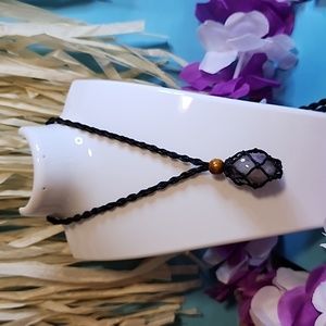 Crystal 🔮 tumble holder. Holds smaller tumbles. This one comes with an amethyst